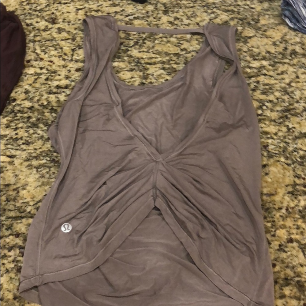 Lululemon tank